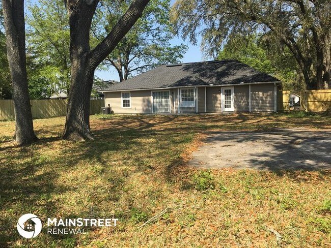 Foto del edificio - 7829 Enderby Ave E