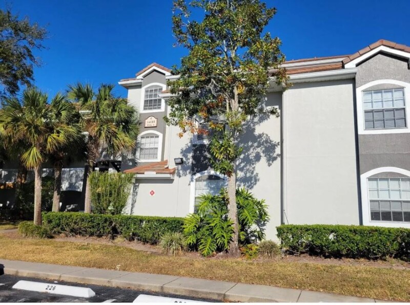 Primary Photo - 14037 Fairway Island Dr