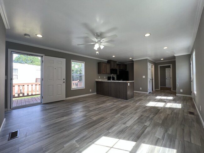 Foto del edificio - 73 W Sourwood Dr