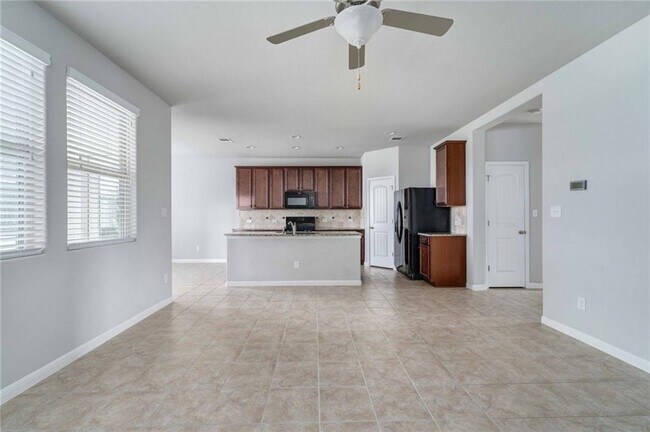 Building Photo - 307 Anacua Loop