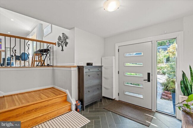 Foto del edificio - 6123 Beech Tree Dr