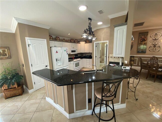 Building Photo - 2415 Merida Cir