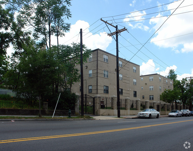 Building Photo - Eastern Plaza Condominiums