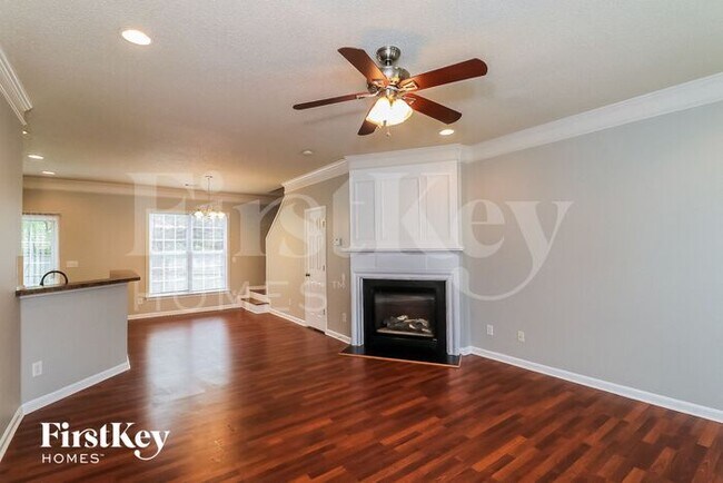Building Photo - 1658 Heyford Cir NW