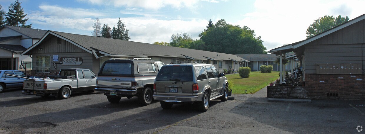Primary Photo - Eastside 1 Apartments