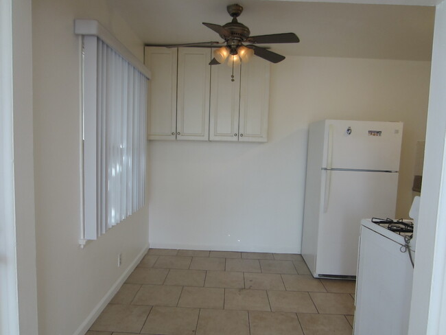 Building Photo - 14839 Blythe St