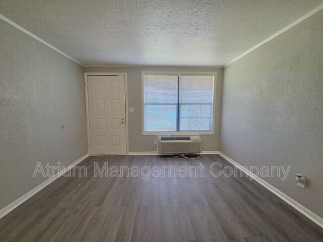 Foto del edificio - 1295 N Holland Pkwy