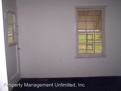 Foto del edificio - 1725 Belcher Cir