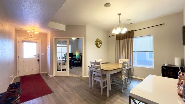 Photo - Beautiful Home on Dry Willow for Rent