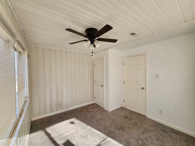 Foto del edificio - 4208 50th Ave N