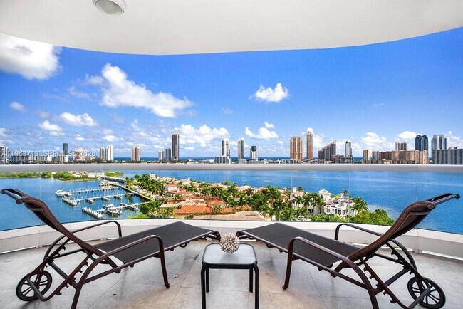 Foto del edificio - 6000 Island Blvd