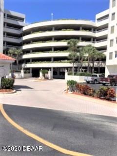 Building Photo - 3 Oceans W Blvd