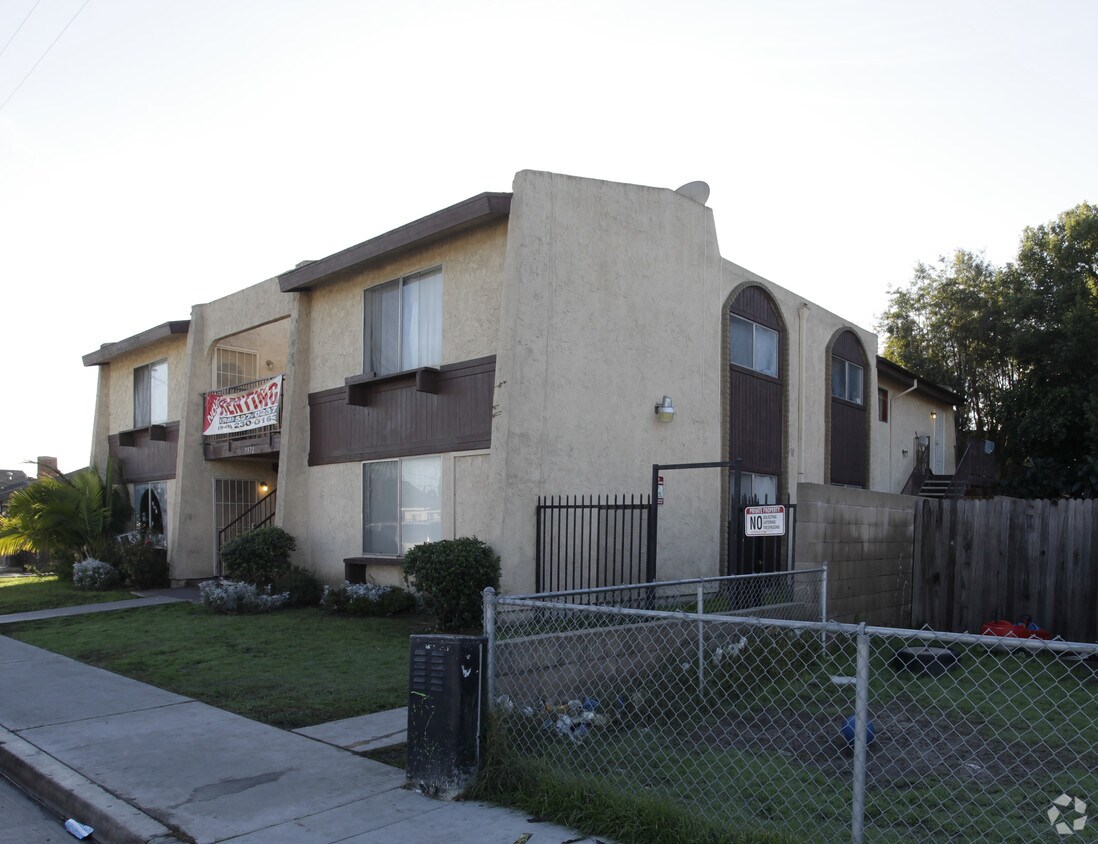 Building Photo - 7572 11th St