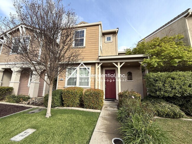 Foto del edificio - Updated 3 bd/3 ba House in Rancho Cordova ...