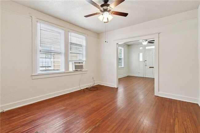 Building Photo - 2025 Lowerline St