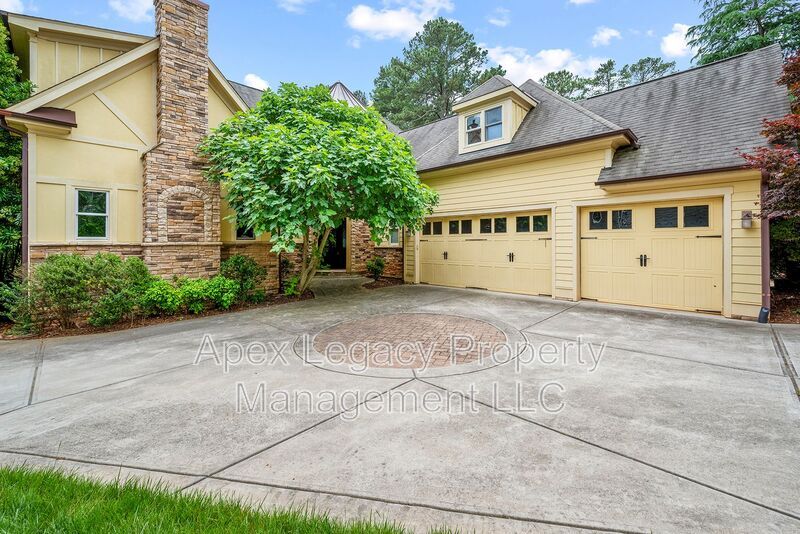 Foto principal - 2501 Shadow Hills Ct