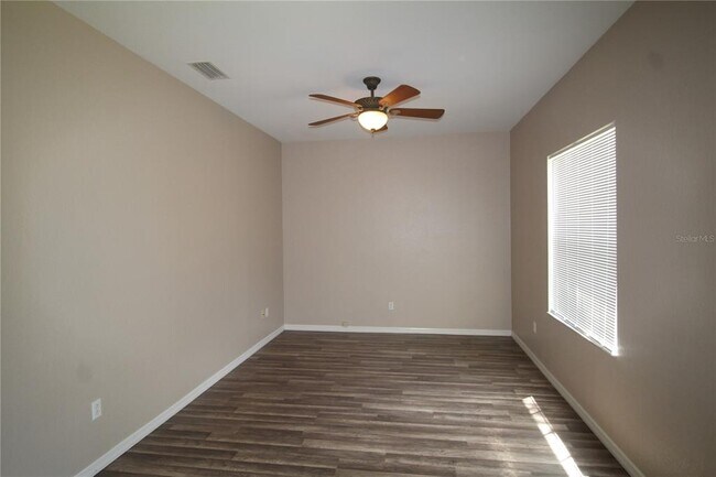 Foto del edificio - 3724 Eagle Pass St