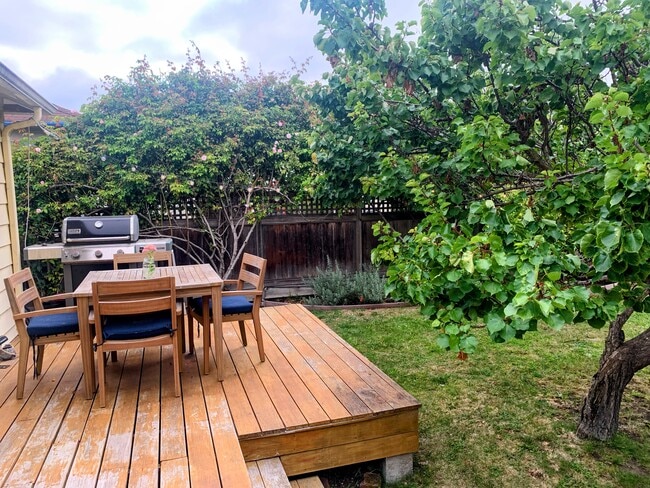 back deck - 1710 Derby St