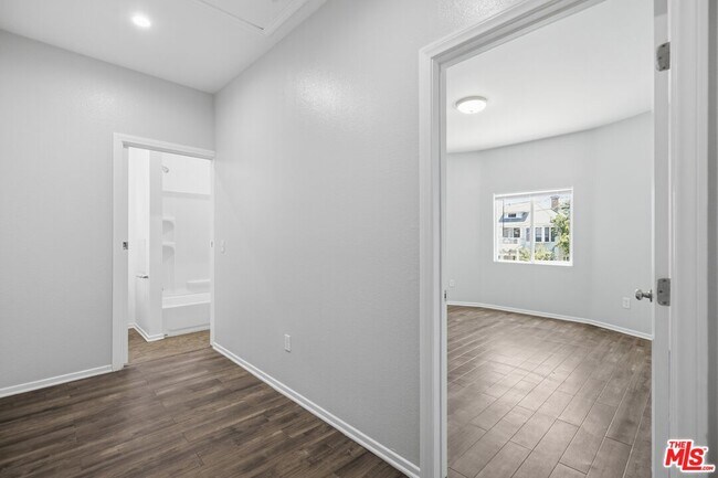 Foto del edificio - 171 E 35th St