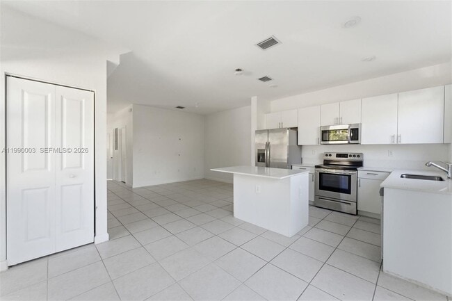 Foto del edificio - 24630 SW 118 Ave