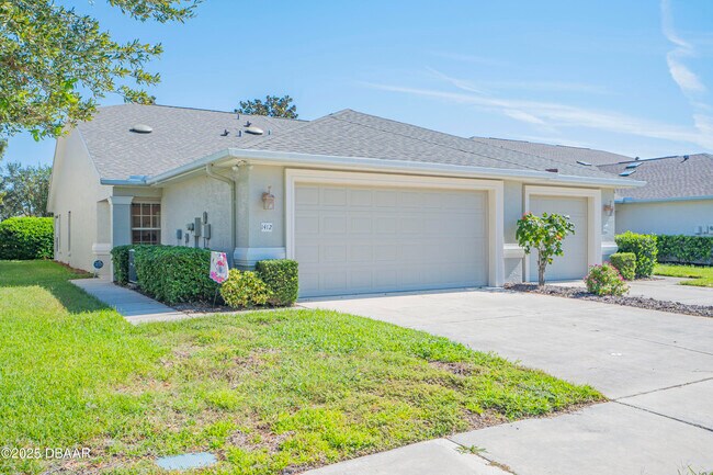 Foto del edificio - 1412 Coconut Palm Cir