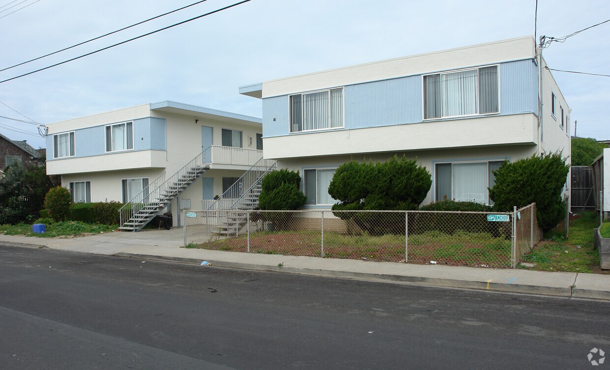 Foto del edificio - 73 Carmel Ave