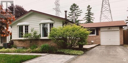 Building Photo - 1527 Rusholme Crescent