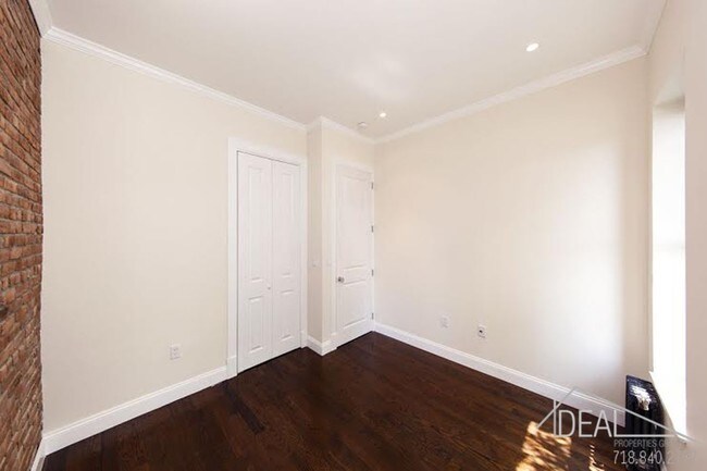 Foto del edificio - 350 11th St