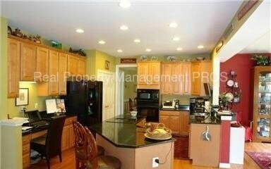 Building Photo - 10232 Inchberry Ct