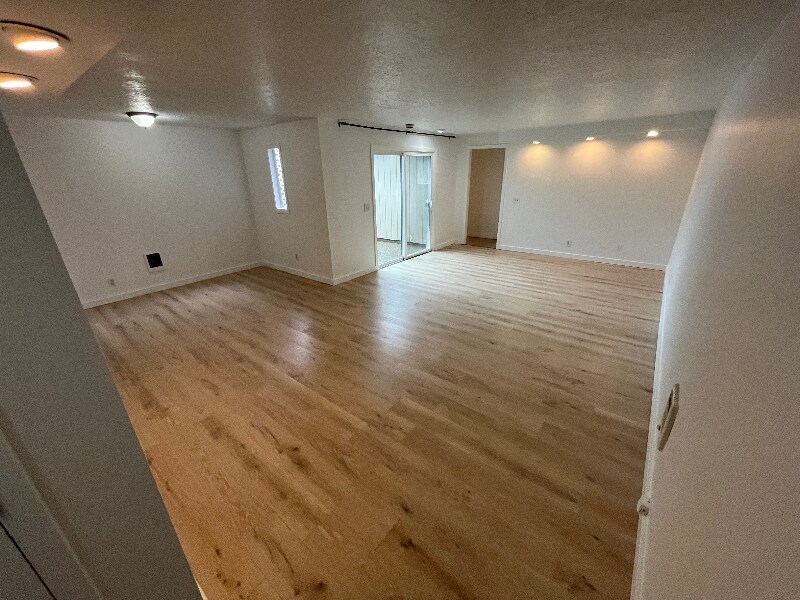 Primary Photo - 4833 Future Rd NE