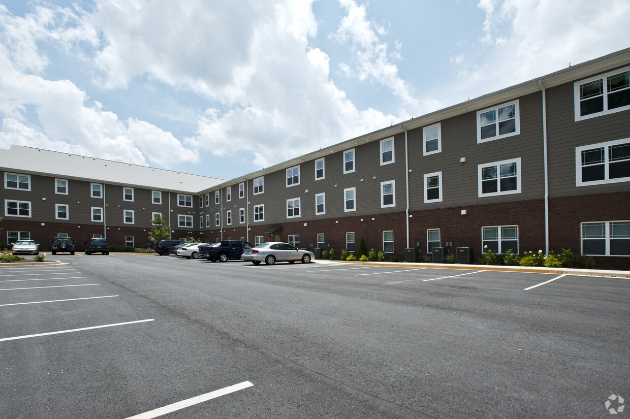 Building Photo - The Forest at York Apartments