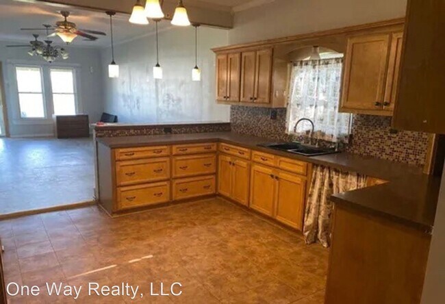 Building Photo - 3 br, 2.5 bath House - 1609 Scott Blvd