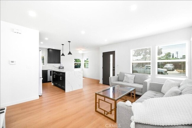 Building Photo - 765 E Silva St