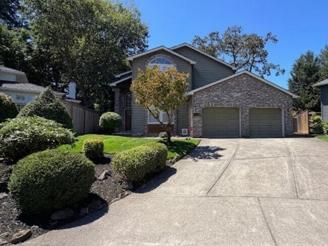 Foto del edificio - 17147 Warren Ct