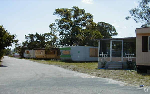 Vista al edificio - Imperial Mobile Village
