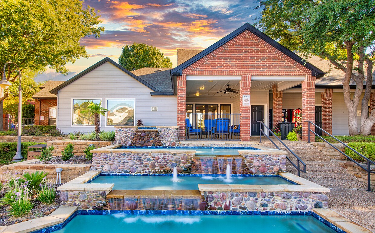 MAA Grapevine Apartments in Grapevine, TX