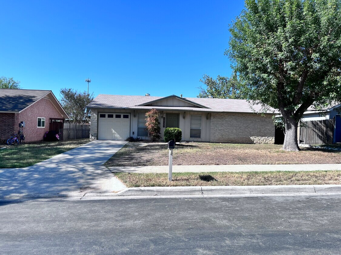 Primary Photo - 12327 El Santo Way