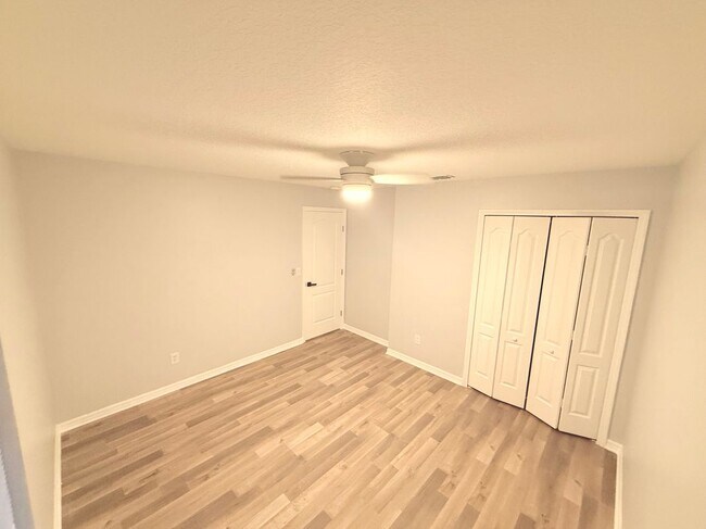 Foto del edificio - 465 Haversham Rd