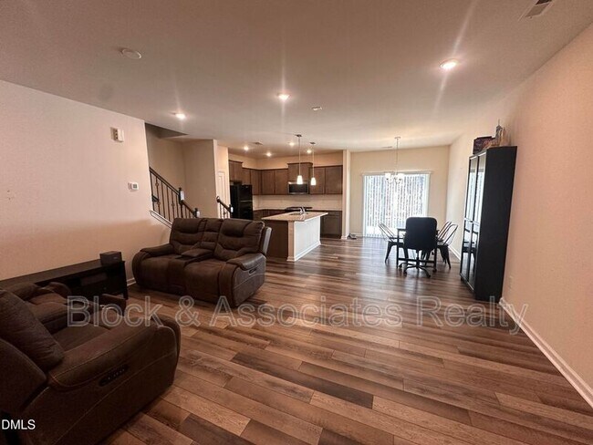 Foto del edificio - 1508 Glacier Dr