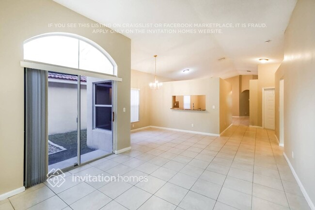 Building Photo - 10890 NW 46th Dr