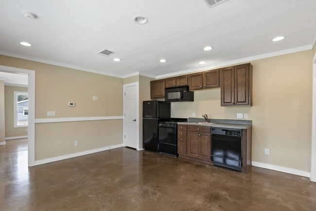 Building Photo - 10291 Ferrill Creek Rd