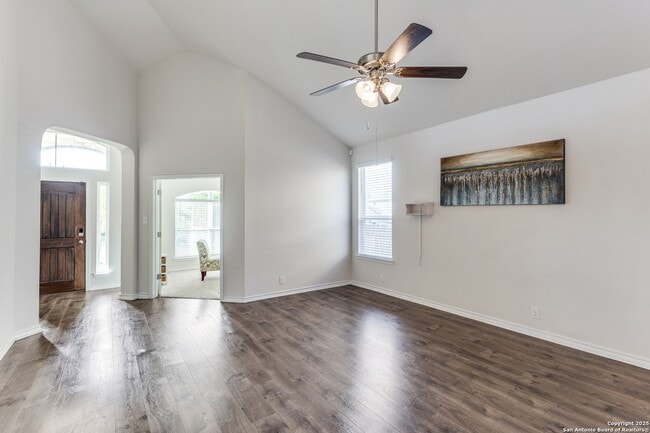 Building Photo - SPACIOUS ALAMO RANCH 4-BEDROOM
