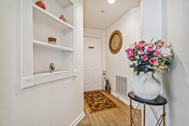Building Photo - 1208 Bay Club Cir