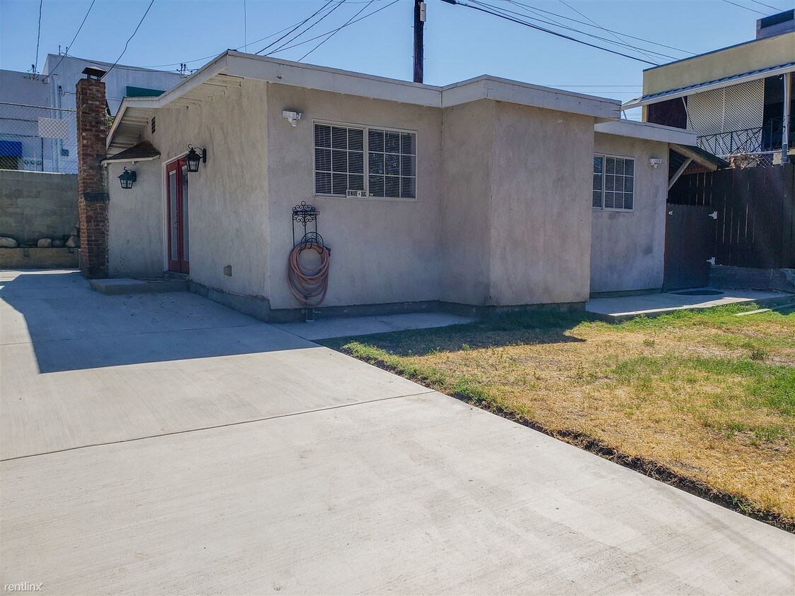 Primary Photo - 2 br, 1 bath House - 2825 Sycamore Ave