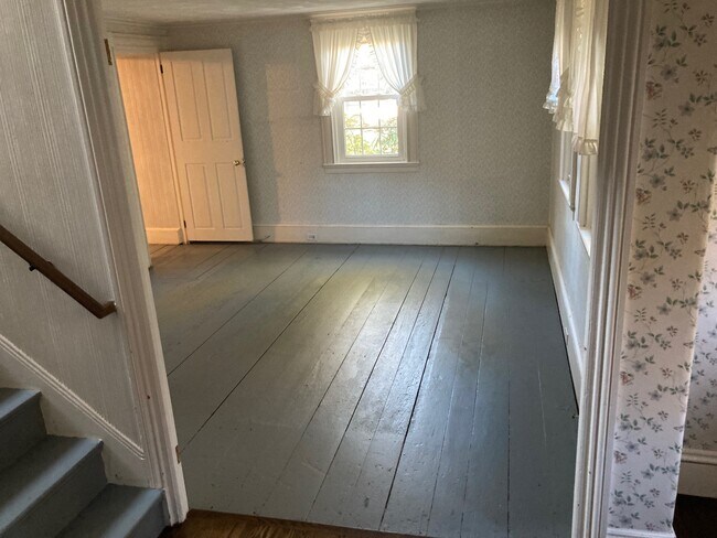 Building Photo - 577 Grove St