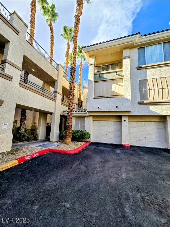 Building Photo - 7123 S Durango Dr