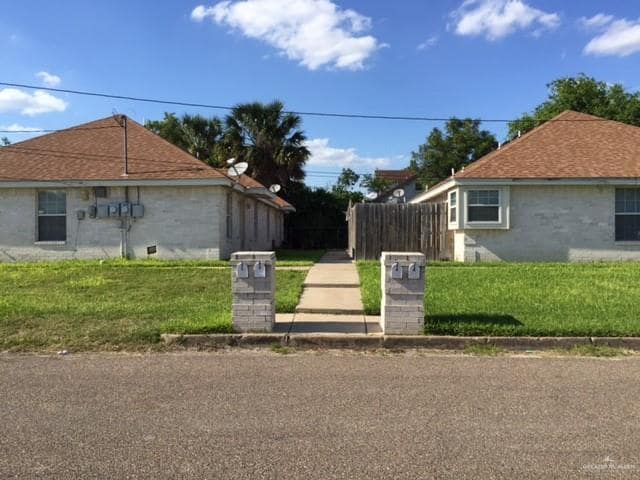 Building Photo - 701 Oblate Ave