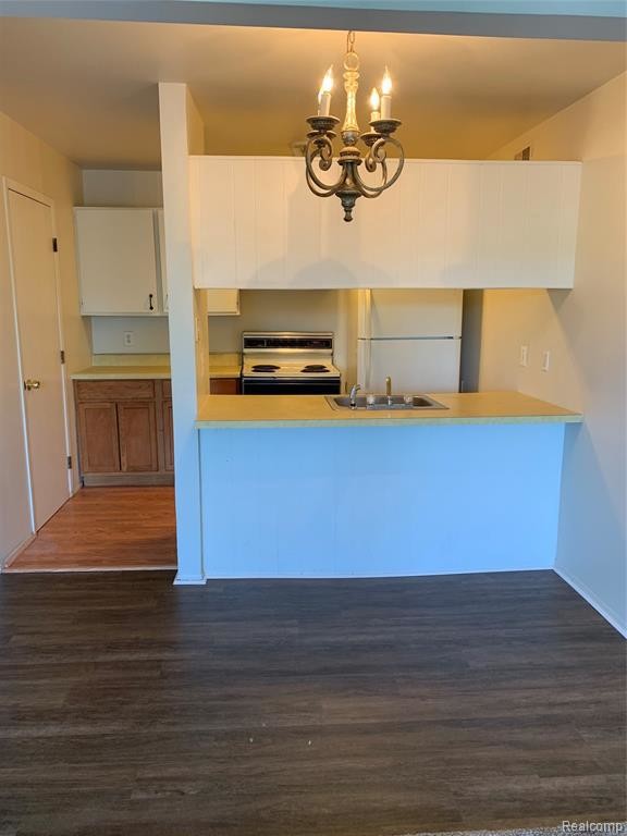 Foto del edificio - 8709 Candlewood Trail