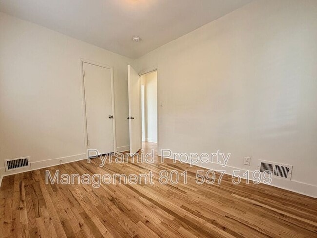 Building Photo - 7620 S Jefferson St