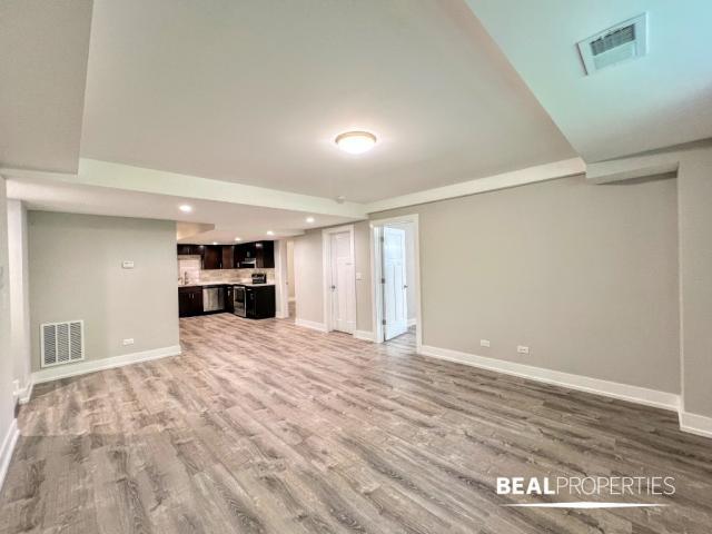 Foto del edificio - 2 bedroom in EVANSTON IL 60202